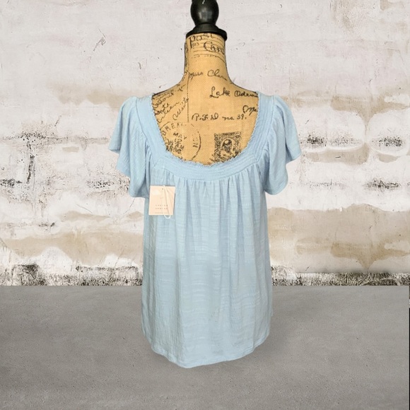 NWT LC Lauren Conrad Periwinkle Blue Smocked Flutter Sleeved Top Size 0X - Picture 7 of 11